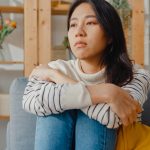 Apa Itu Quarter Life Crisis? Ketahui Penyebab dan Cara Menghadapinya