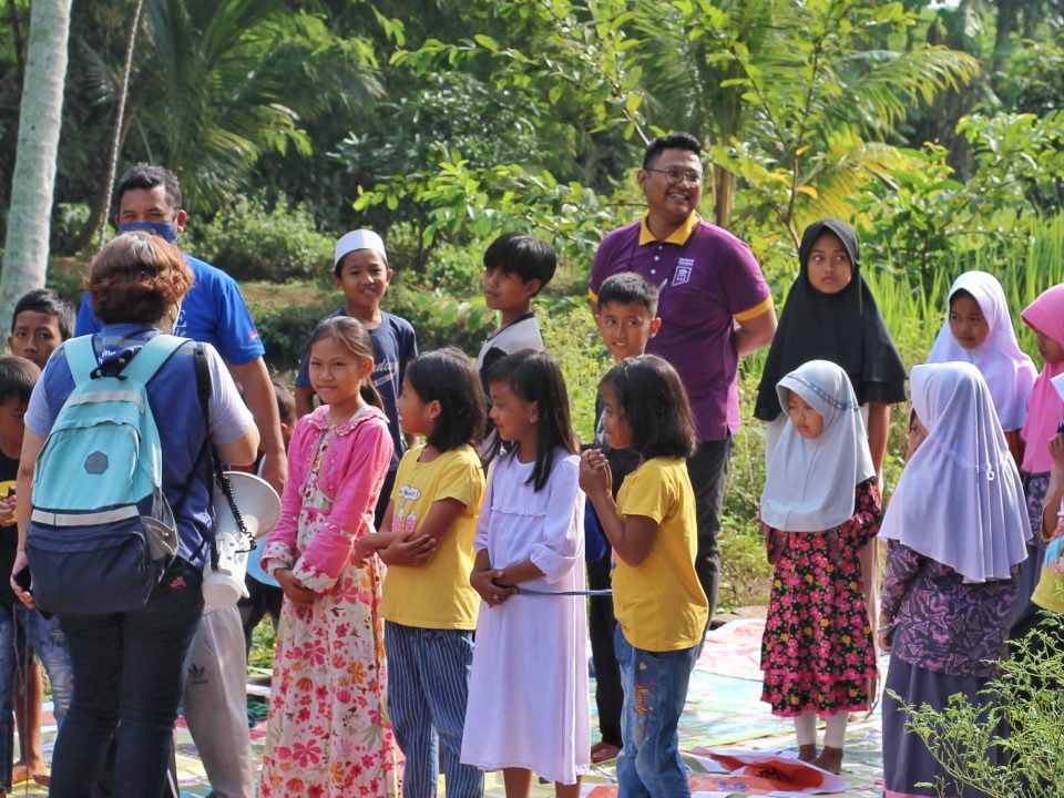 4 Manfaat Kegiatan Pengabdian Masyarakat bagi Mahasiswa
