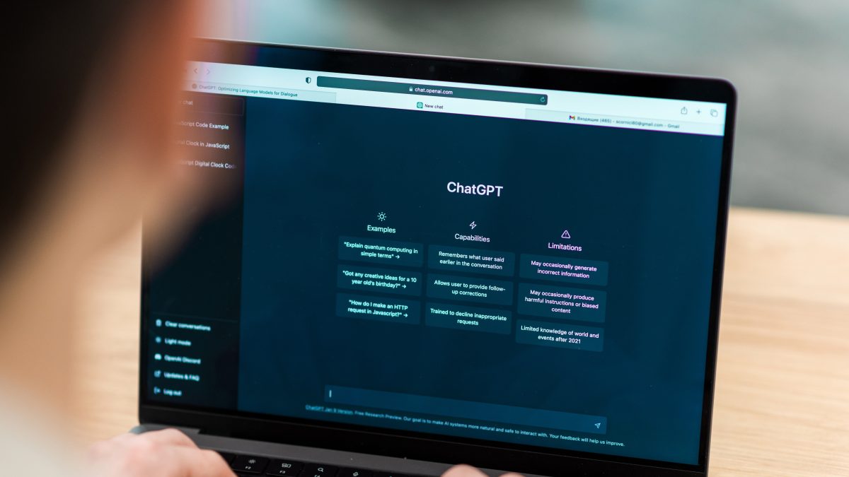 Mengenal ChatGPT, Chatbot yang Viral dan Manfaatnya