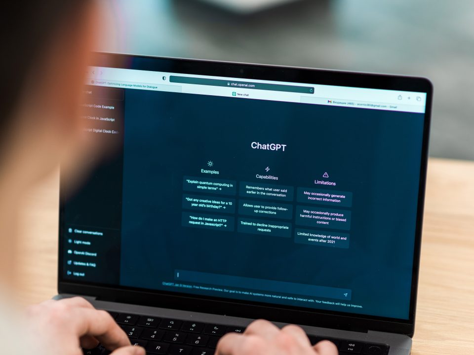 Mengenal ChatGPT, Chatbot yang Viral dan Manfaatnya