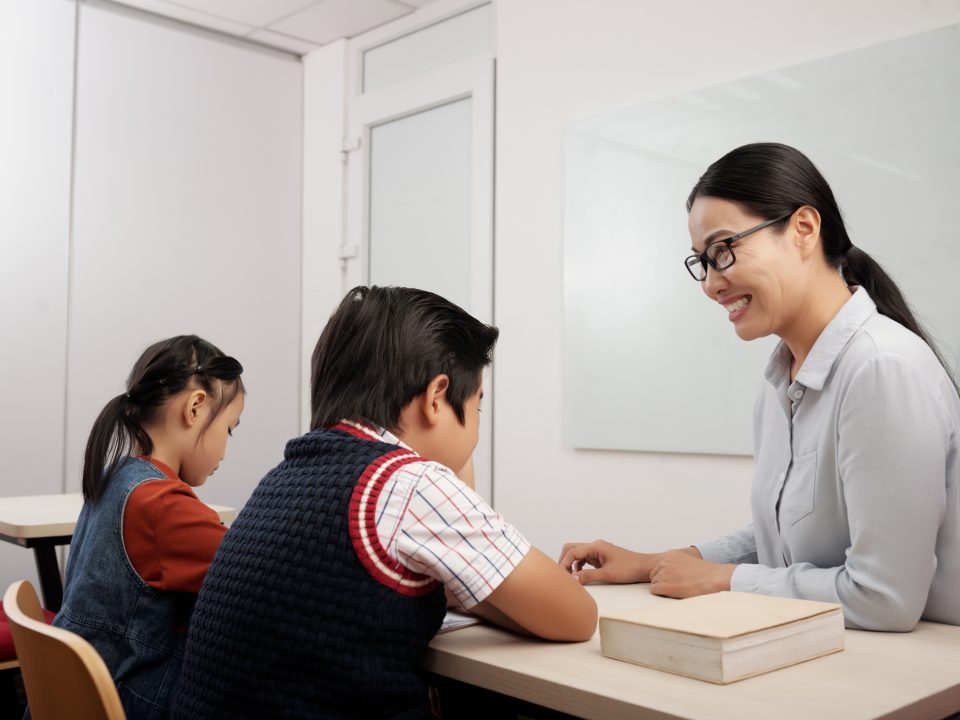 Mengajar Anak Berkebutuhan Khusus: Cara-Cara dan Pentingnya Peran Orang Tua