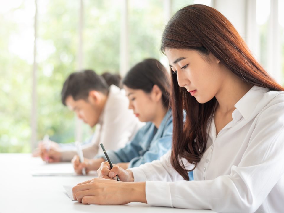 Strategi Hadapi Ujian Akhir Semester (UAS) untuk Mahasiswa: Persiapan dan Tips Belajar