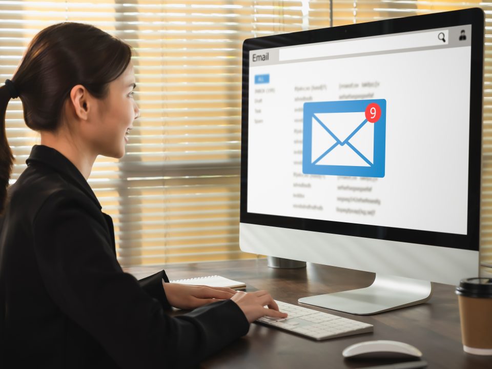 Cara Melamar Kerja Lewat Email yang Benar Beserta Contohnya