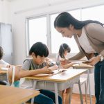 Mengenal Shadow Teacher: Perkenalan, Peran, dan Kemampuan yang Harus Dimiliki